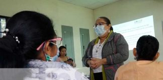 Taller sobre medicina natural para fisioterapia en Nicaragua