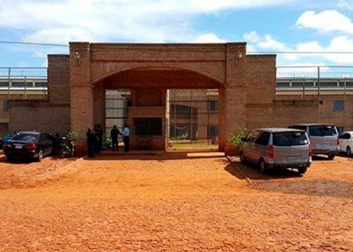 paraguay3 Se fugan de cárcel en Paraguay al menos 30 reclusos de alto peligro