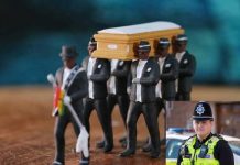 ¿Inventarías que se murió tu novia para no ir al pegue? Este policía lo hizo Policía se hace viral en Inglaterra por fingir la muerte de su novia falsa