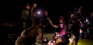 Patrulla fronteriza de Estados Unidos rescata casi 3 mil migrantes en año fiscal 2022
