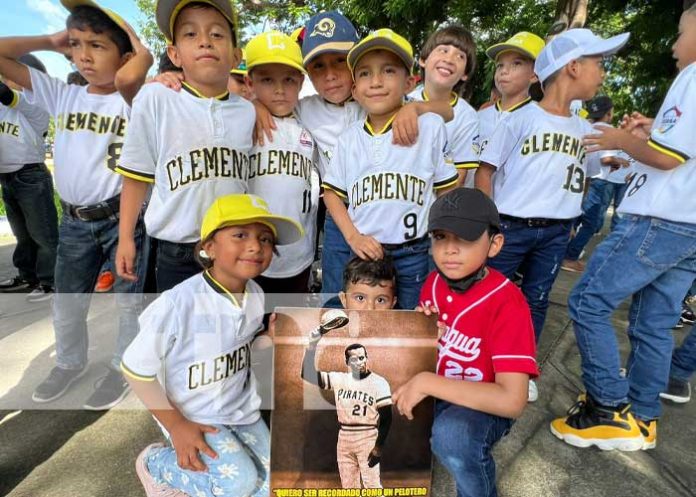 roberto-clemente-03 Homenaje al legendario Roberto Clemente en Managua