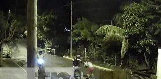 Robo en plena noche en una calle de Managua