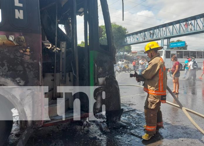 Policía Nacional se presentó al Roberto Huembes