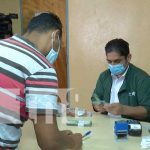 Pago a trabajadores del Estado estimulará el comercio en Nicaragua Trabajadores del Estado de Nicaragua reciben el pago adelantado