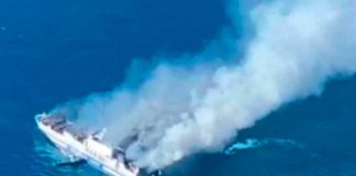 En medio del mar arde en llama ferry con 300 personas abordo en Suecia