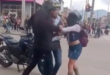 Halló al ‘jaño’ con la ‘querida’ y montada en la moto que ella le regaló Su frustración era que la dueña de la moto era ella