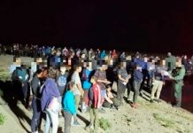 ¡Amargo sueño americano! Para más de 100 migrantes abandonados en Texas ¡Amargo sueño americano! Para más de 100 migrantes abandonados en Texas