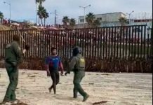 A puño limpio se agarra un «coyote» con un agente de la Migra (VIDEO) A puño limpio se agarra un "coyote" con un agente de la Migra (VIDEO)