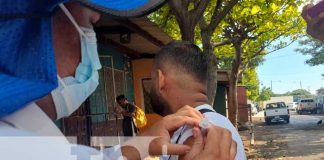 Vacunación casa a casa en barrios de Managua