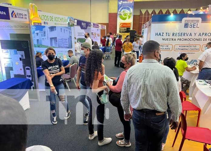 Gran afluencia de personas en la Expo Hogar 2022 para adquisición de vivienda