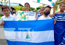 Estudiantes de Managua participan en desfile en saludo al mes patrio