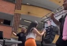 ¡Se soltó! Maestra saca pasos prohibidos en actividad escolar ¡Se soltó! Maestra saca pasos prohibidos en actividad escolar