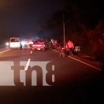 Dos jóvenes graves al ser embestidos por una camioneta en Ctra. Sur Dos jóvenes graves al ser embestidos por una camioneta en Carretera Sur