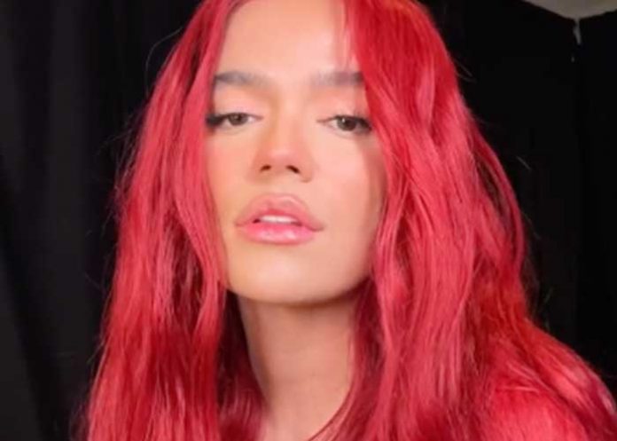 1 ¿Envió mensaje a Anuel? Karol G revela su próximo tema