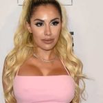 Alexa Dellanos burla la censura de Instagram con sus sexys fotos Alexa Dellanos burla la censura de Instagram con sus sexys fotos