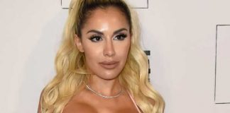 Alexa Dellanos burla la censura de Instagram con sus sexys fotos