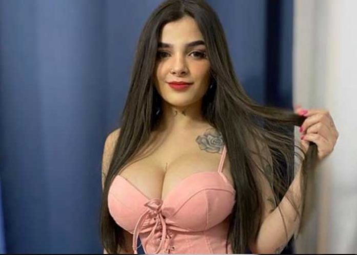 1 Karely Ruiz muestra candentes fotos a través de Instagram