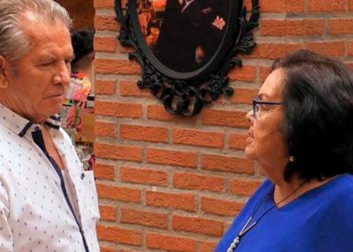 1 Hombre de 80 deja plantada a su cita por ser de su edad