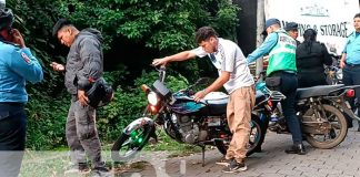 Motociclistas impactan de frente en San Marcos, Carazo