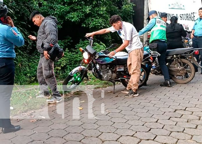 11 Motociclistas impactan de frente en San Marcos, Carazo