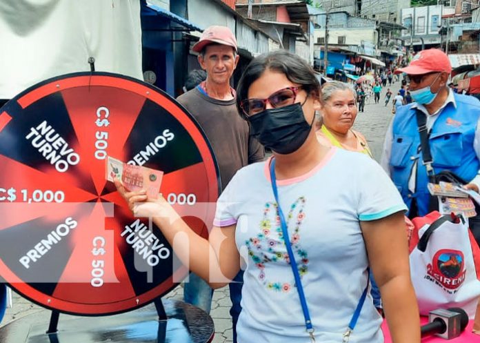 Llega la ruleta ganadora al mercado de Boaco a entregar muchísimos premios