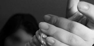 ¡De terror! Mujer se suicida tras perder custodia de sus hijos en Reino Unido