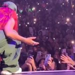 VIDEO: Tremenda verguenza hace pasar Karol G a una fanática VIDEO: Tremenda verguenza hace pasar Karol G a una fanática