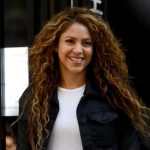 «Escándalo en redes» Shakira es llamada a juicio por fraude fiscal Shakira irá a juicio, la acusan de delitos contra Hacienda