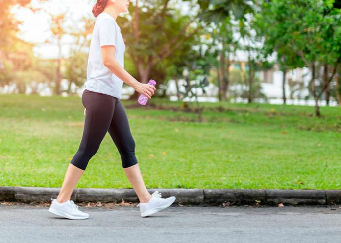 Caminar luego de comer puede ayudarte a reducir el riesgo de diabetes