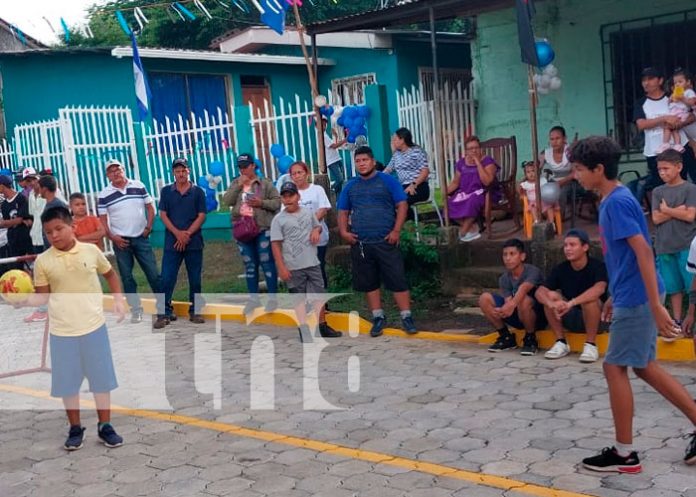 3 Familias de Tipitapa cuentan con calles nuevas adoquinadas