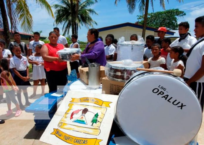 3 Colegios desfilarán con instrumentos musicales nuevos en Bilwi