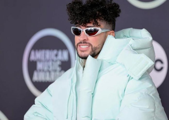 3 Bad Bunny y Farruko triunfan en los Premios Billboard