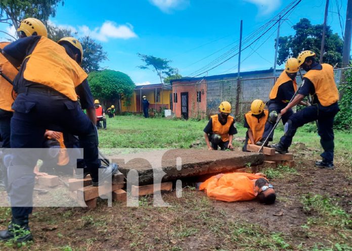 40 aspirantes a bomberos participaron en ejercicios demostrativos en Nicaragua
