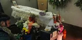 La mujer es reconectada a la respiración y luego murió