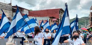 Estudiantes de Matagalpa, Carazo, Jinotega y Jalapa realizan desfile patrio