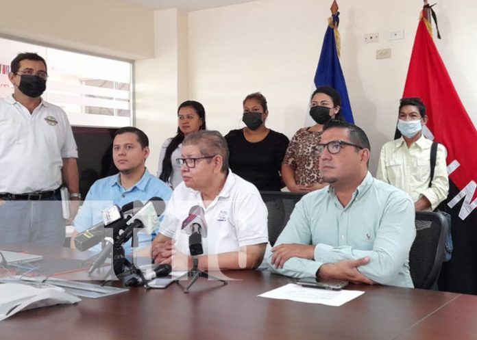 Emprendedores de Managua reciben créditos de parte del programa 
