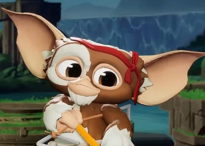 El adorable Mogwai de Gremlins ¡Gizmo, entra a la batalla!