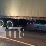 Motociclista sufre graves lesiones al ser arrollado por un furgón en Estelí Motociclista sufre graves lesiones al ser arrollado por un furgón en Estelí