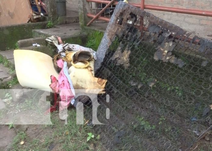 Vecinos evitaron que incendio consumiera una vivienda en Estelí