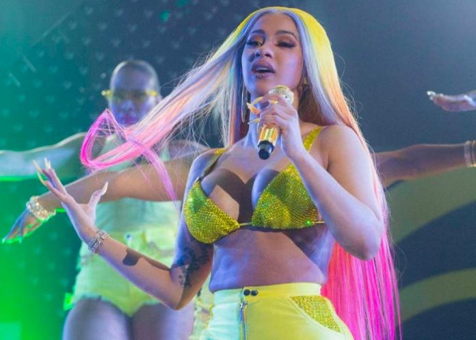 Cardi B revela que perdió un contrato multimillonario