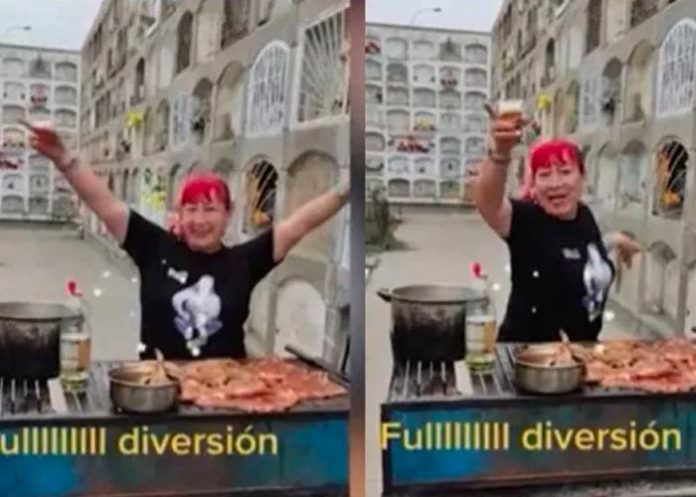Captada en “buena comelona” en el cementerio