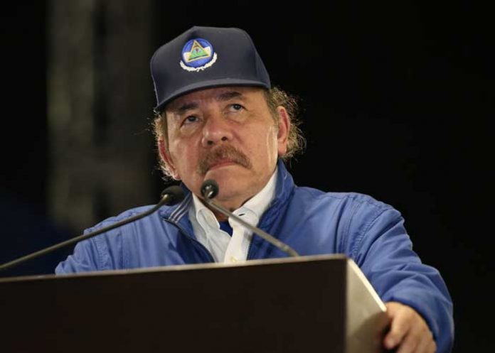 Desfile-DOS-1 Desfile de la Policía Nacional, presidido por el Comandante Daniel Ortega y la Vicepresidenta Rosario Murillo