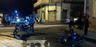 Aparentemente el irrespeto a una señal de tránsito ocasionó una fuerte colisión en Jalapa