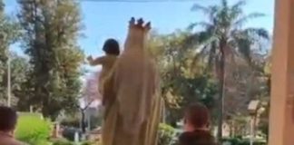 ¡Una señal de Dios! Una virgen se cayó y quedó en pedacitos en Argentina
