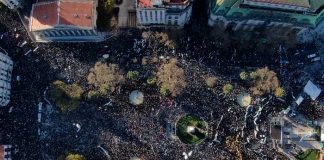 Miles de argentinos marchan en repudio al intento de magnicidio contra Cristina Fernández