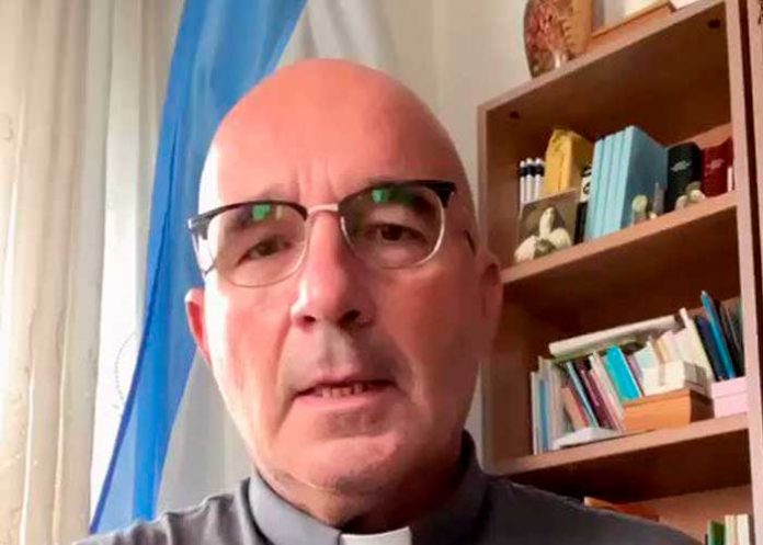 argentina5 Mensaje de veneno de un cura de Argentina en contra de Cristina Fernández