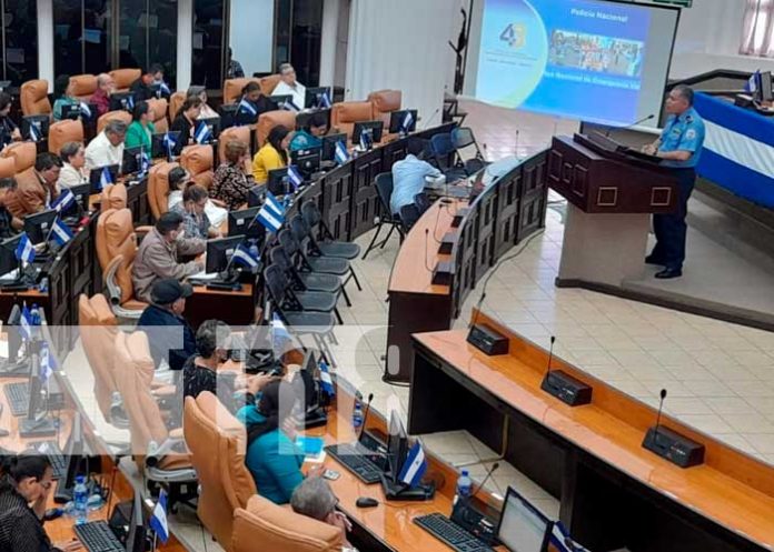 Policía Nacional presenta plan de emergencia vial ante la Asamblea