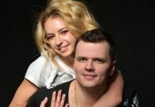 En pleno show trapecista no toma bien la mano de su marido y cae al suelo Trapecista se estrella contra el suelo en pleno show