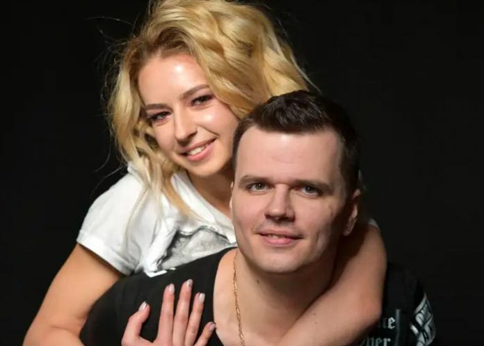 Trapecista se estrella contra el suelo en pleno show