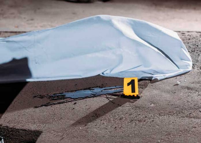 hombre decapita a mujer en California